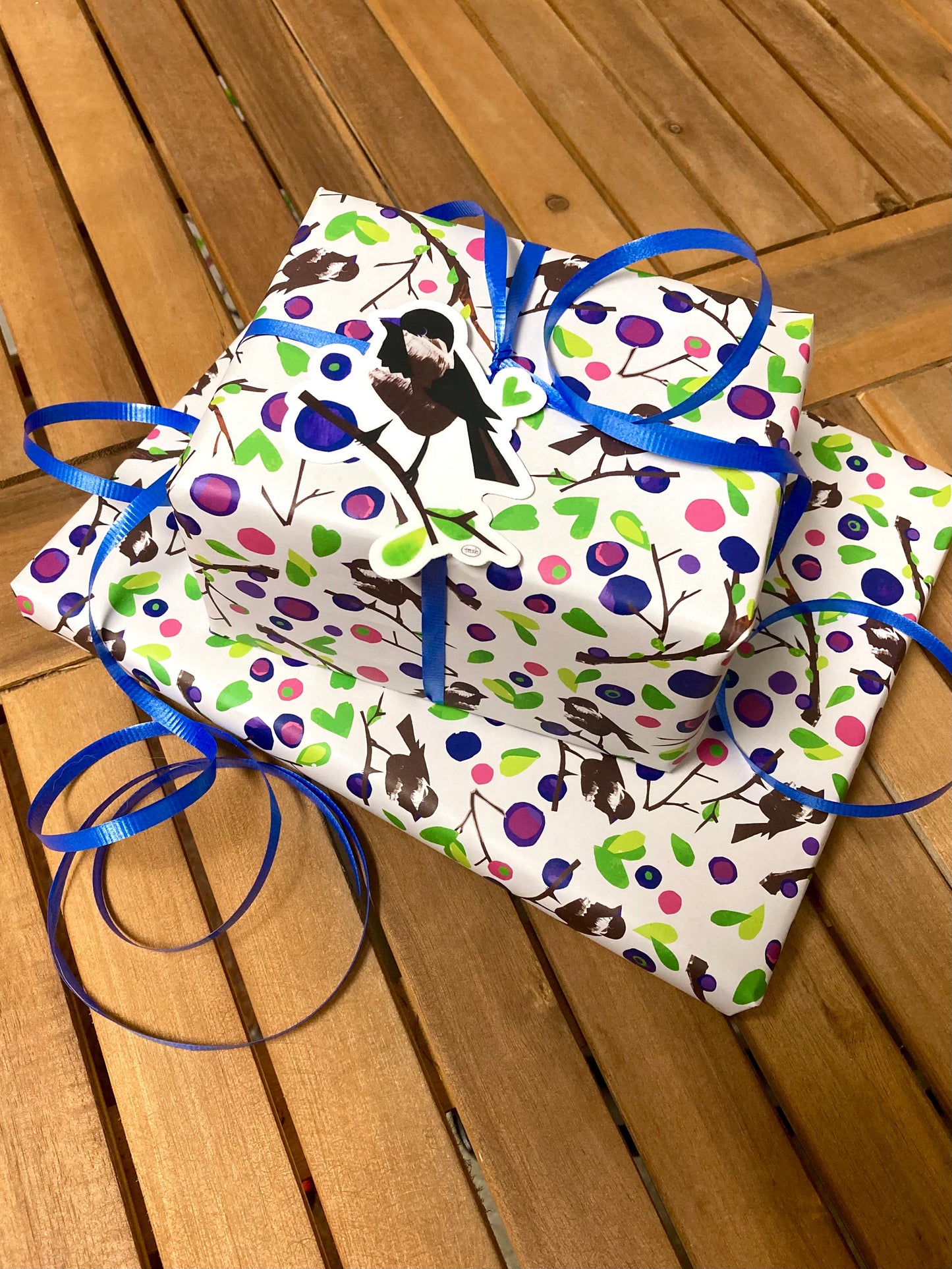 Chickadee Wrapping Paper & Gift Tag Set