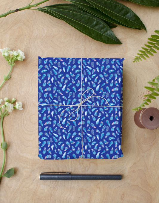 Blue Mussel Wrapping Paper & Gift Tag Set